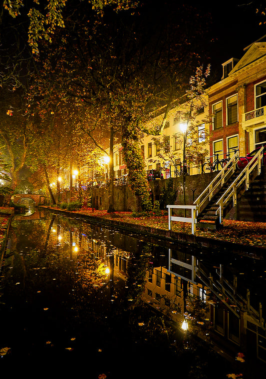 Utrecht canals autumn
